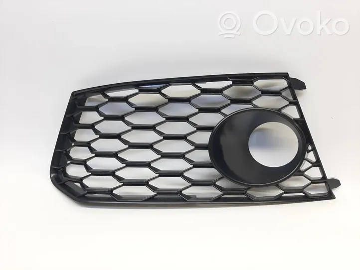 Audi RS6 C7 Grille antibrouillard avant 4G0807681T