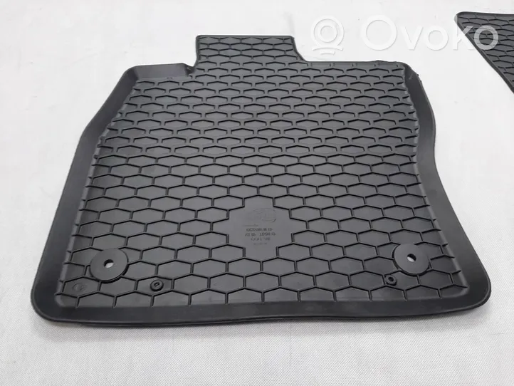 Volkswagen Golf VII Car floor mat set 