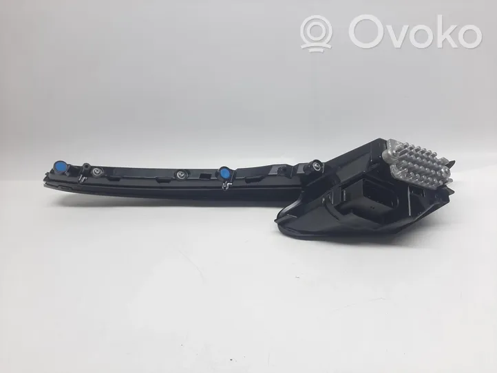 Volkswagen Touareg III Phare de jour LED 761941055A