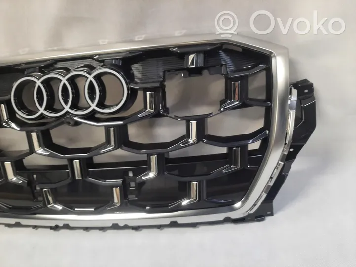 Audi Q7 4L Etusäleikkö 4M0853651BD