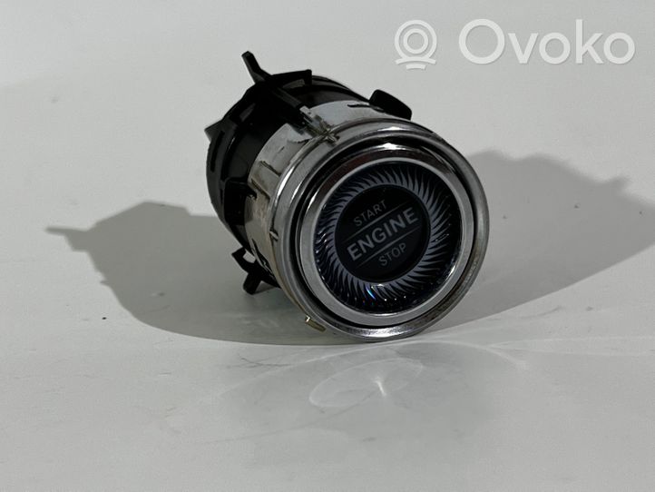 Mercedes-Benz C W205 Bouton poussoir de démarrage du moteur A2139055500