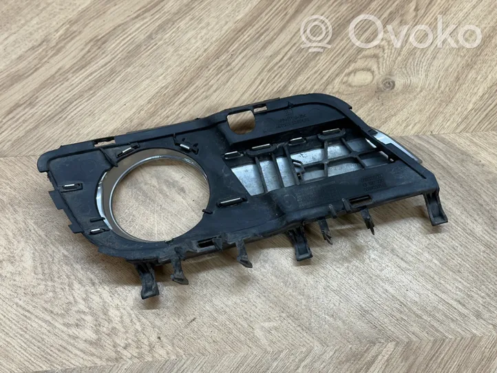 Opel Signum Mascherina inferiore del paraurti anteriore 13120739