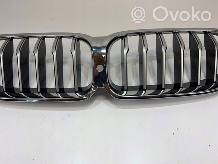 BMW 8 G14 Atrapa chłodnicy / Grill 8092674