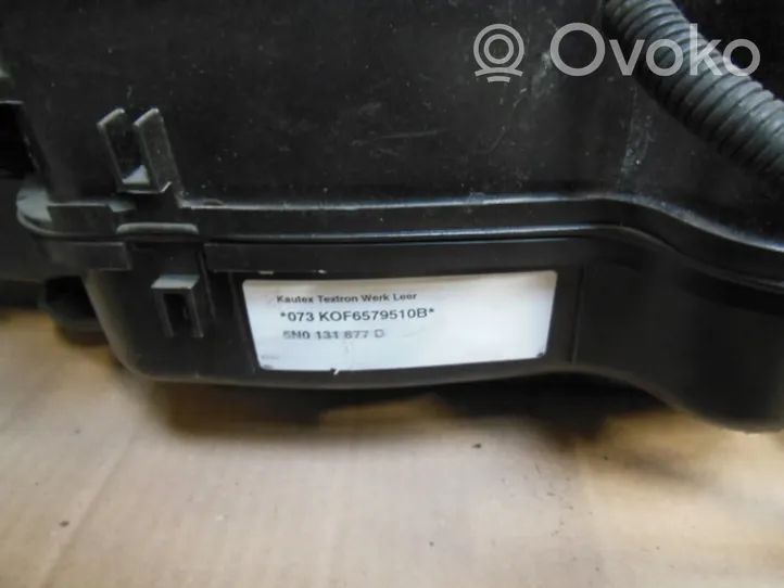 Audi Q3 8U Serbatoio vaschetta liquido AdBlue 5N0131877D