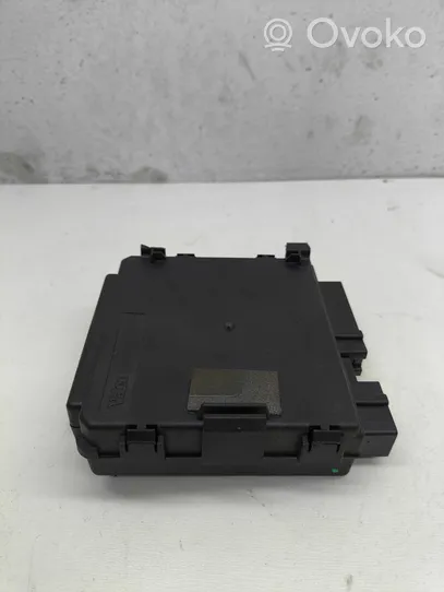 Mercedes-Benz CLS C219 Pompe, vérin hydraulique de hayon A2198200526