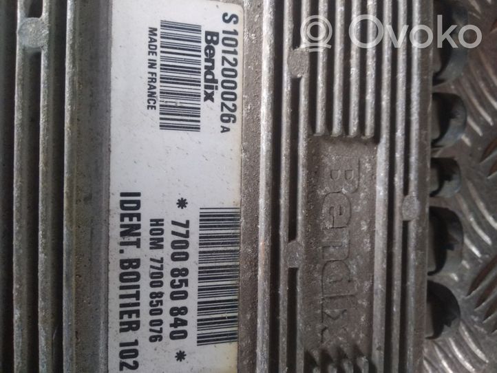 Renault Clio I Module de contrôle de boîte de vitesses ECU S101200026A