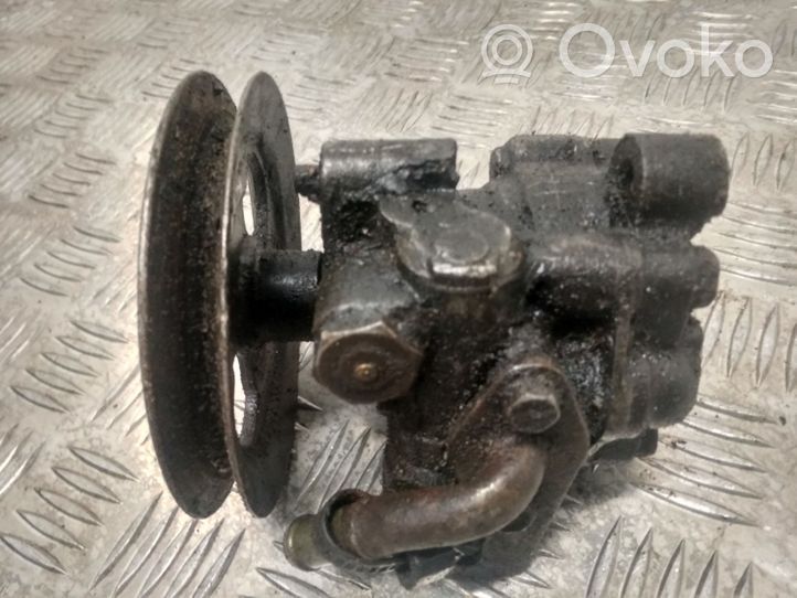 Nissan Sunny Power steering pump 