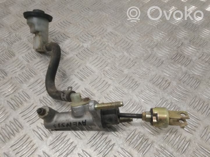 Toyota Avensis T220 Clutch master cylinder 3145416010