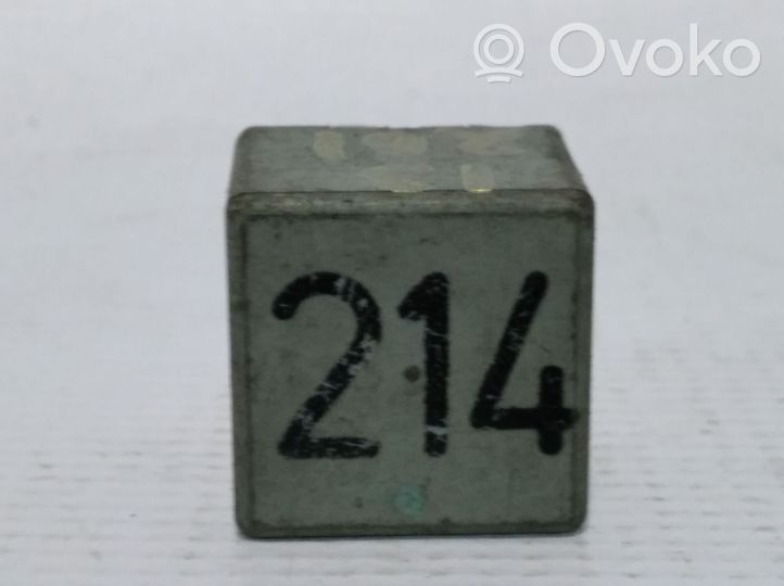 Audi A6 S6 C4 4A Other relay 443951253K