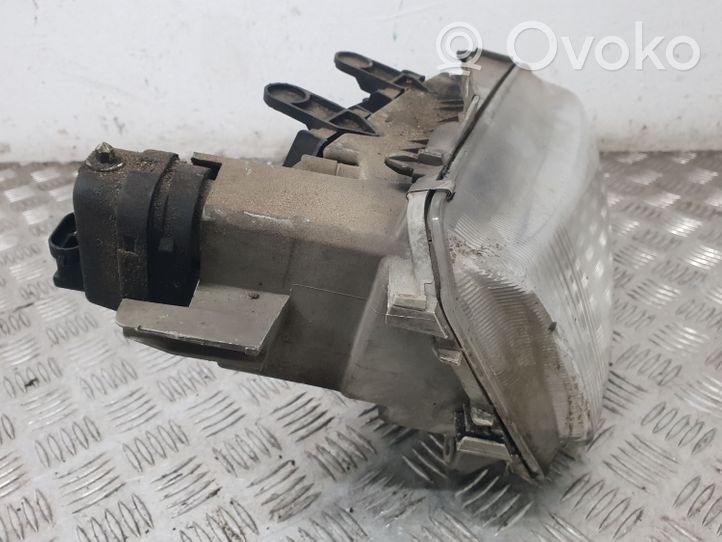 Renault Espace III Lampa przednia 0492705