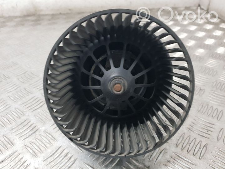 Ford Focus Mazā radiatora ventilators 3M5H18456EC