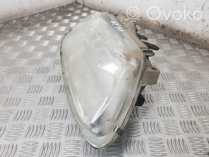 Renault Espace III Lampa przednia 0492705