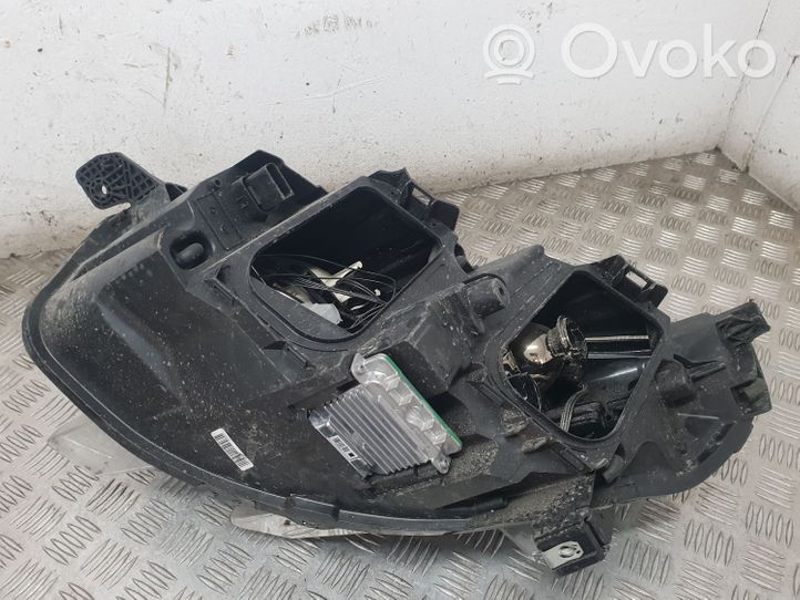 Opel Vivaro Phare frontale 983283648000