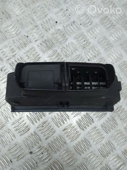 Mercedes-Benz C W202 Dash center air vent grill 2028300554