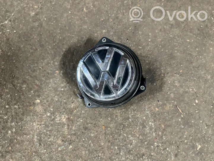 Volkswagen Golf VII Uchwyt / Rączka zewnętrzna otwierania klapy tylnej / bagażnika 