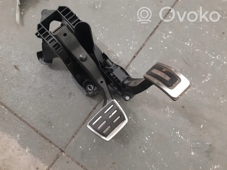 Volkswagen Golf VII Pedal assembly 