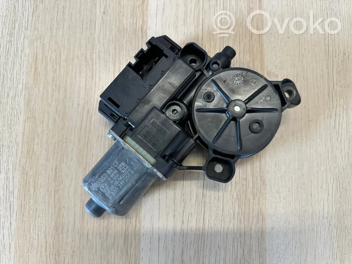 Volkswagen Polo VI AW Moteur de lève-vitre de porte avant 6R0959801CF