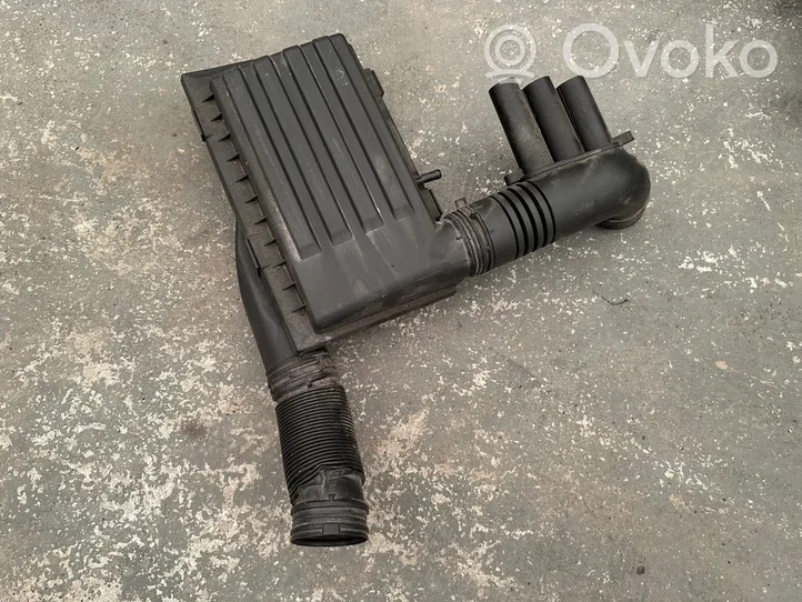 Skoda Octavia Mk3 (5E) Air filter 