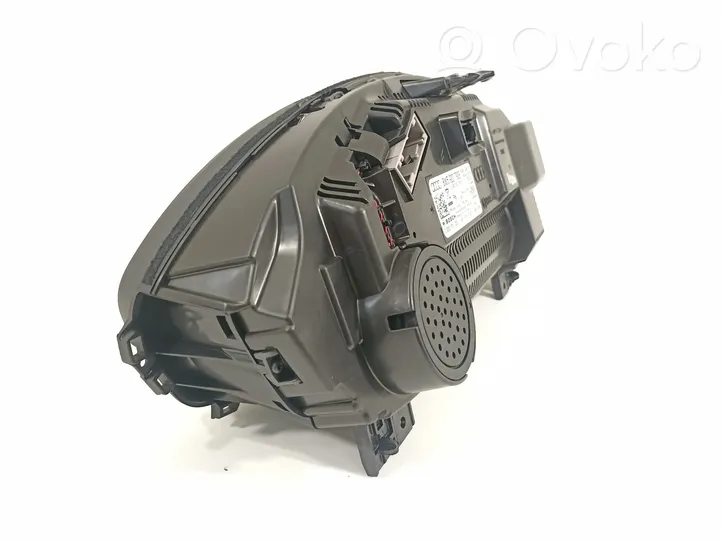 Audi A5 Nopeusmittari (mittaristo) 8W5920790E