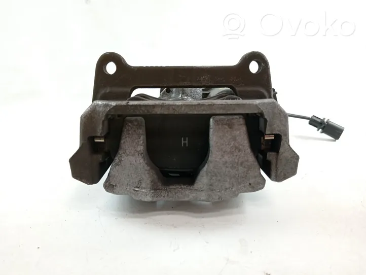 Audi A5 Support d'étrier arrière 8W0615404