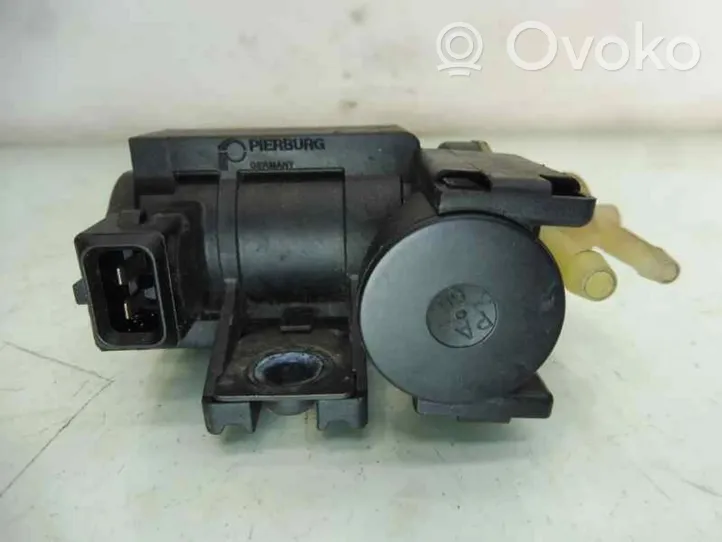 Audi A4 Allroad Pompe à air secondaire 8200790180