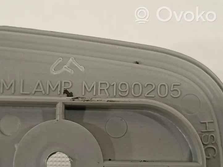 Citroen C-Crosser Inne oświetlenie wnętrza kabiny MR190205