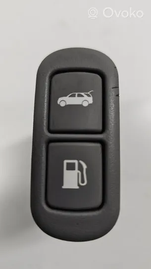 KIA Sorento Tailgate opening switch 