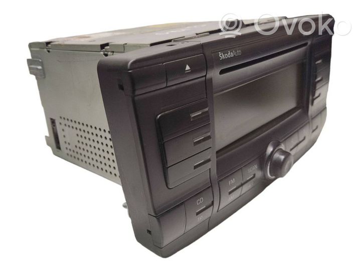 Skoda Octavia Mk2 (1Z) Unité principale radio / CD / DVD / GPS 1Z0035161B