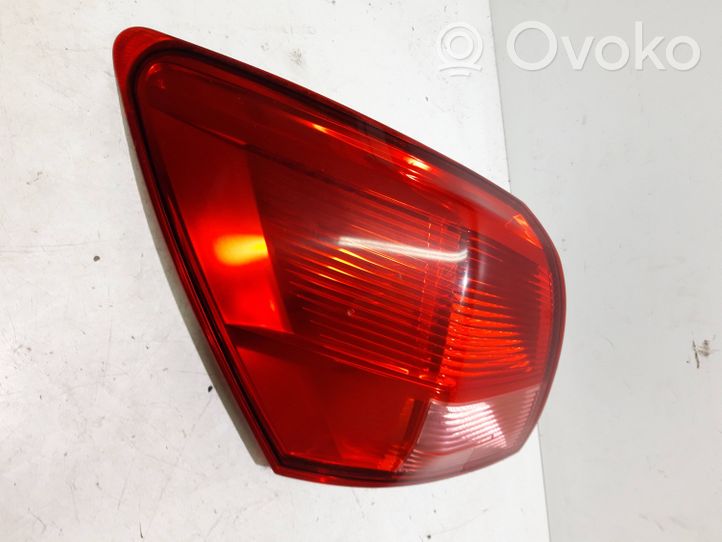 Nissan Qashqai+2 Lampa tylna 