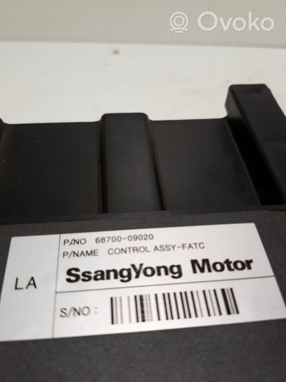 SsangYong Kyron Panel klimatyzacji 68700-09020