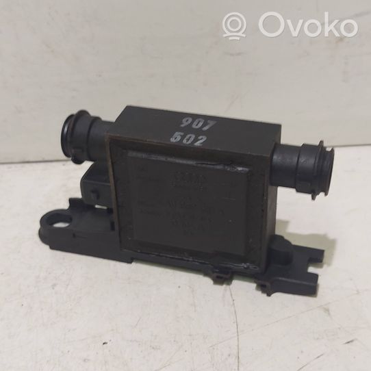 Audi A4 S4 B5 8D Durų elektronikos valdymo blokas 4A0959981A