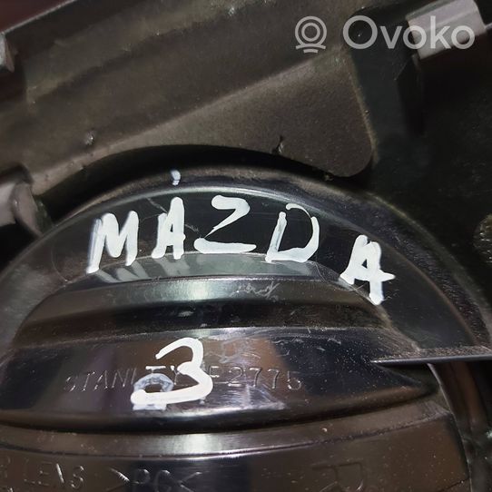 Mazda 3 I Lampy tylnej klapy bagażnika P2775