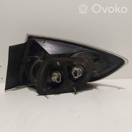 Mazda 3 I Lampa tylna P2688