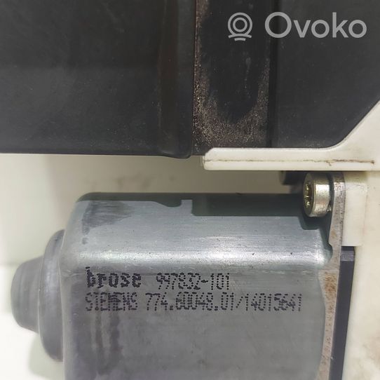 Citroen C4 I Moteur de lève-vitre de porte avant 997832101