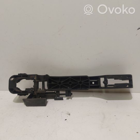 Nissan Primera Support poignée extérieur de porte avant 80611AV600