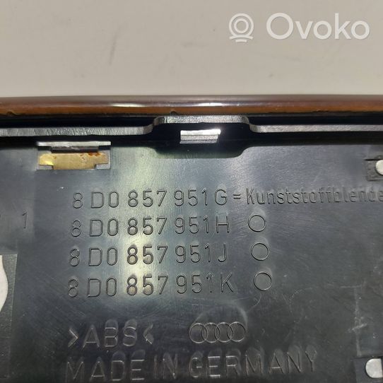 Audi A4 S4 B5 8D Popielniczka deski rozdzielczej 8D0857951G