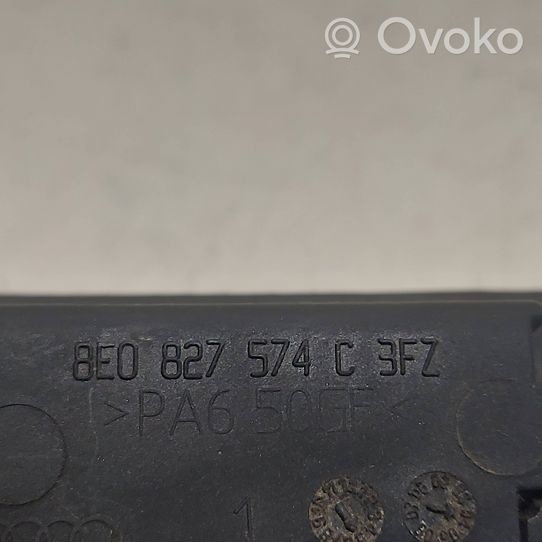 Audi A6 S6 C6 4F Listwa oświetlenie tylnej tablicy rejestracyjnej 8E0827574C