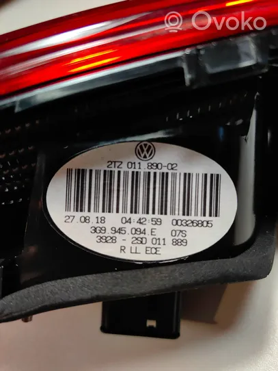 Volkswagen PASSAT B8 Luci posteriori del portellone del bagagliaio 3G9945094E