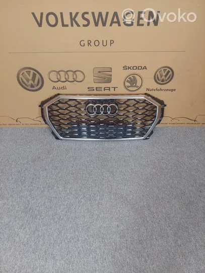 Audi Q3 F3 Grille calandre supérieure de pare-chocs avant 83F853651B