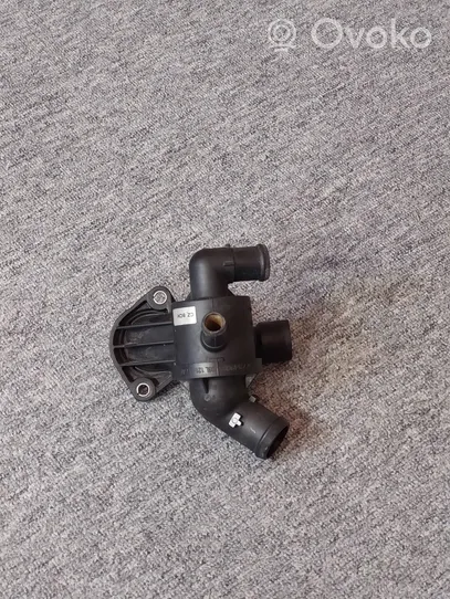 Volkswagen PASSAT CC Thermostat / Thermostatgehäuse 03L121111AE