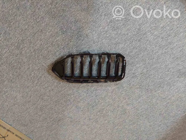 BMW 2 F44 Maskownica / Grill / Atrapa górna chłodnicy 5A39375