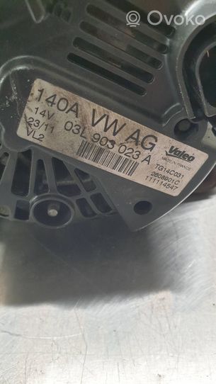 Volkswagen Caddy Generaattori/laturi 03L903023A