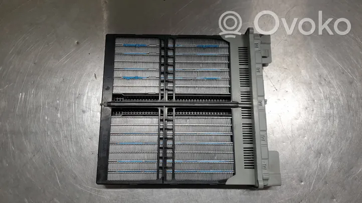 Mercedes-Benz C AMG W204 Radiateur électrique de chauffage auxiliaire A2048300461