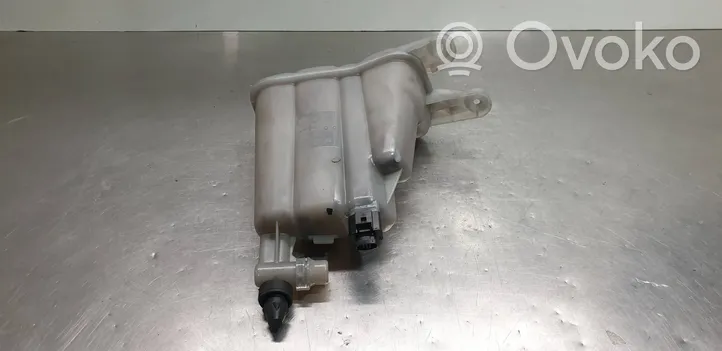 Audi A4 Allroad Vase d'expansion / réservoir de liquide de refroidissement 8K0121403Q