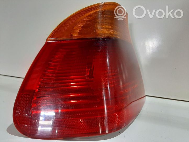 BMW X3 E83 Lampa tylna 8364921