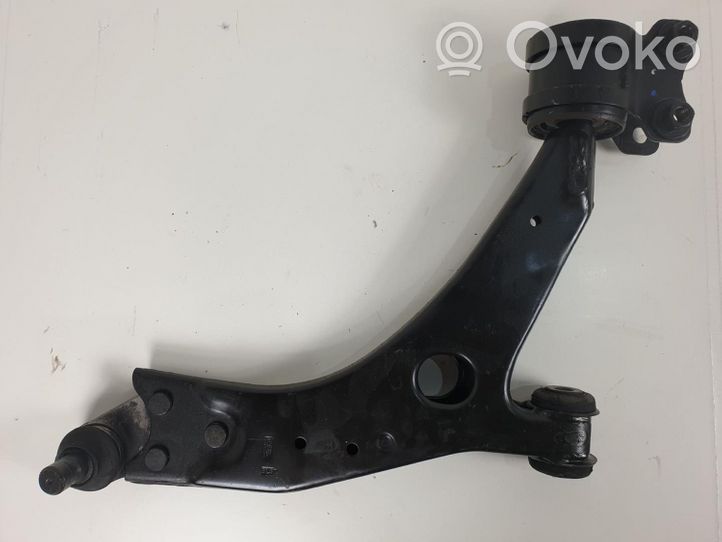 Ford Kuga I Braccio di controllo sospensione anteriore 1371030145