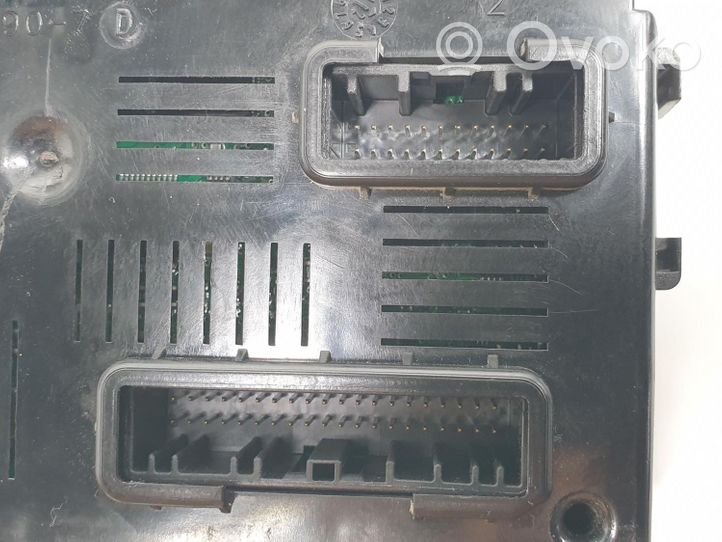 Opel Combo B Inne komputery / moduły / sterowniki 8201054128