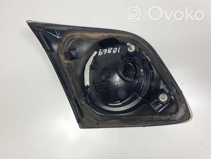 Mazda 3 Lampa tylna P2913