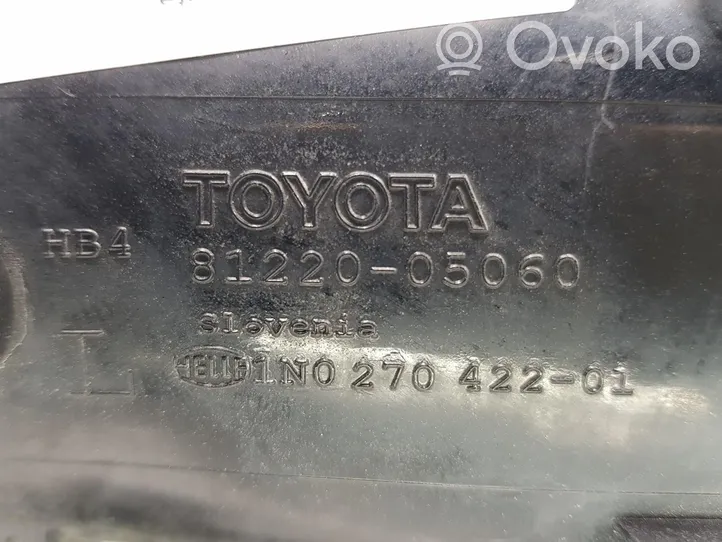 Toyota Avensis T250 Fendinebbia anteriore 8122005060