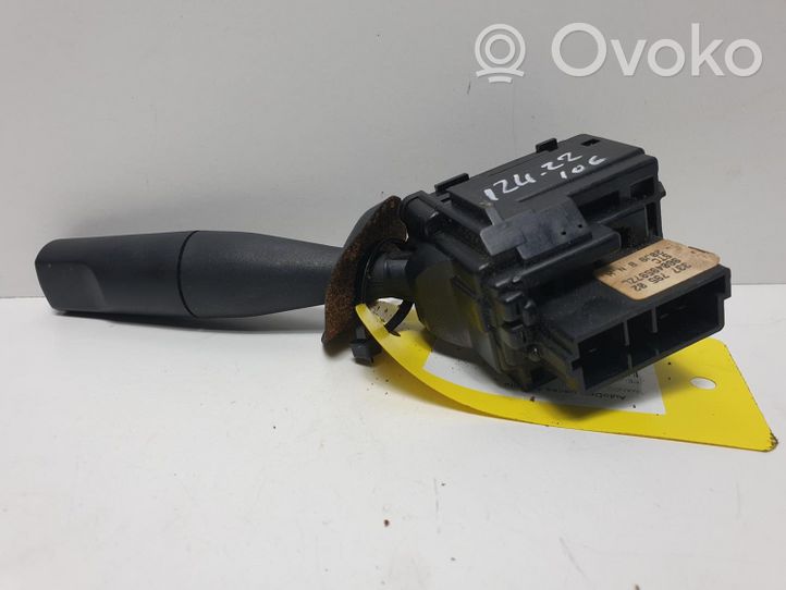 Ford Fiesta Wiper control stalk 33779502